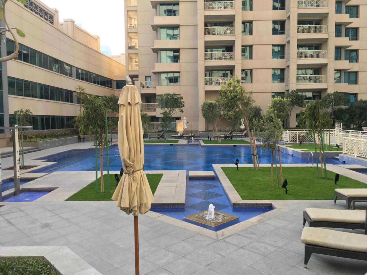 Espace Holiday Home 29 Boulevard, Downtown Dubái Exterior foto